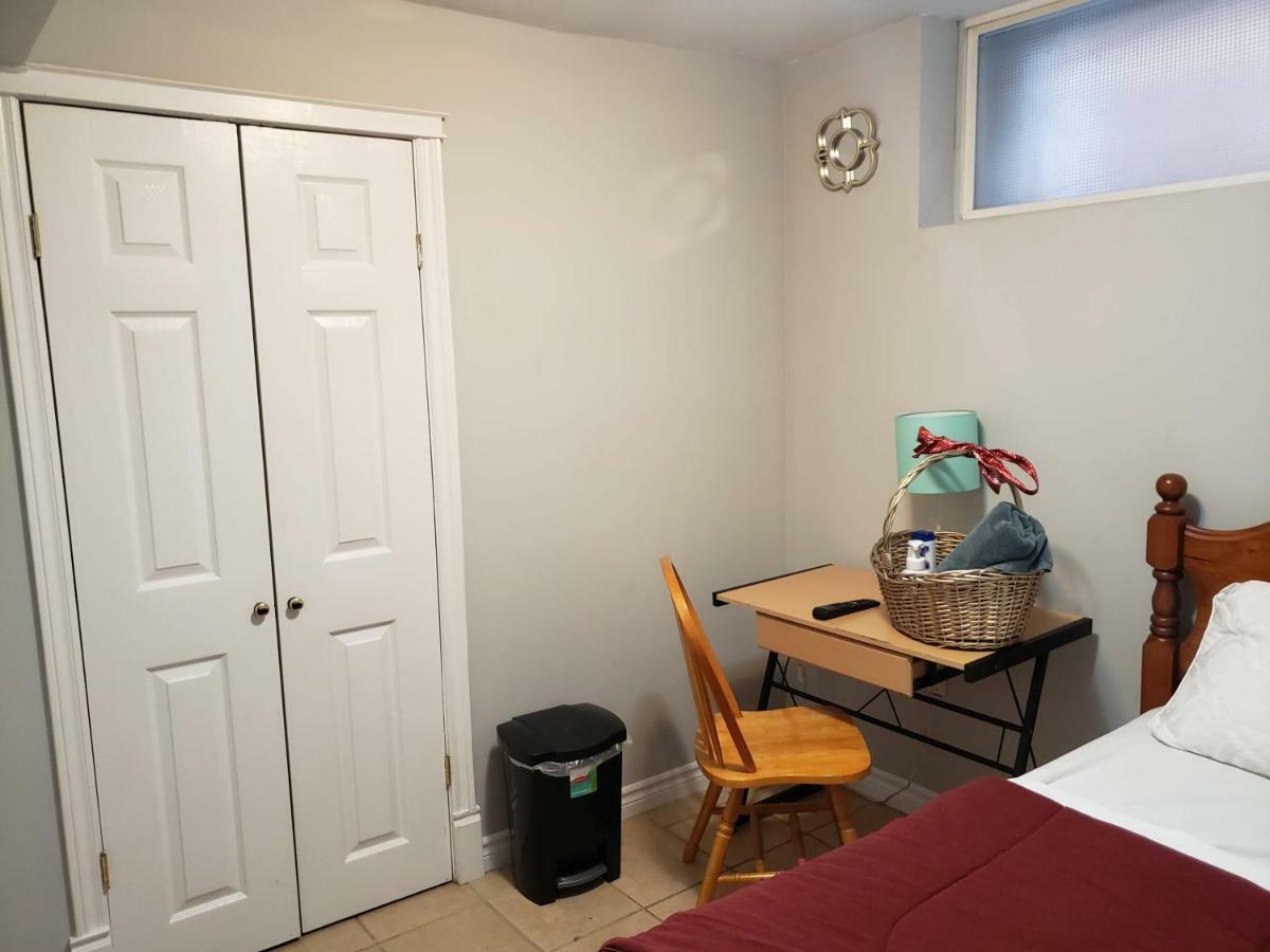 Private Room In Downtown 핼리팩스 외부 사진