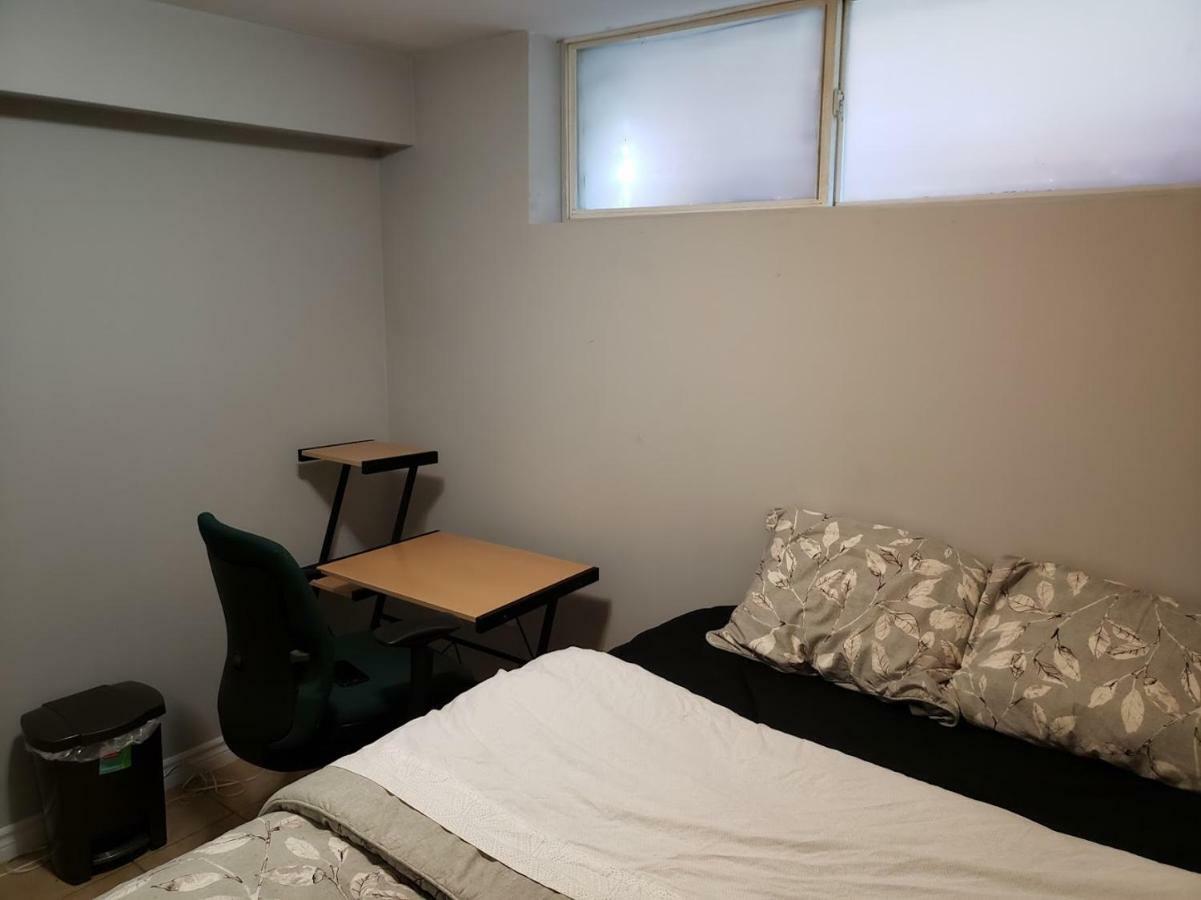 Private Room In Downtown 핼리팩스 외부 사진